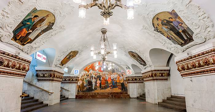11 stații de metrou superbe, opere de artă subterane