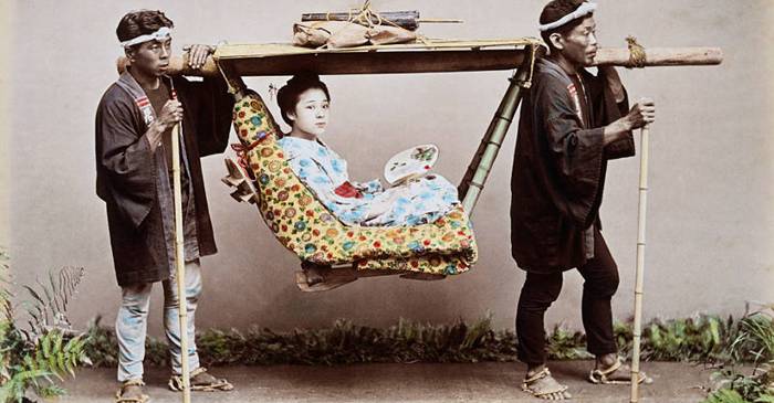 Secretele și viața fascinantă a gheișelor din Japonia FEATURED_compressed