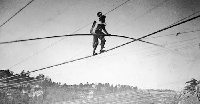 Charles Blondin omul care a traversat Niagara pe sârmă