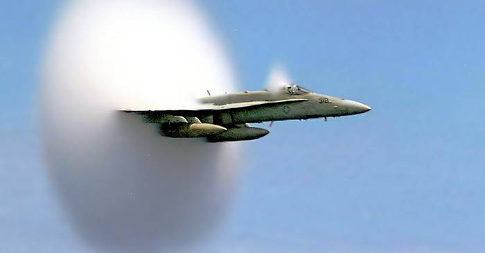 Supersonic! 11 cele mai rapide avioane de luptă featured_compressed