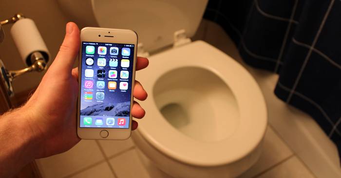 Există obiecte mai murdare decât capacul de toaletă Telefoanele mobile FEATURED_compressed
