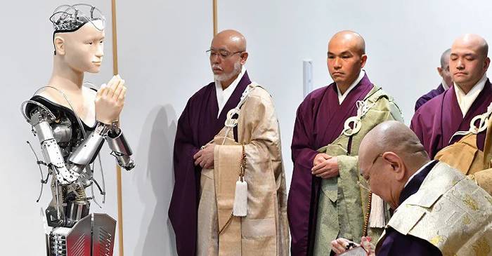 Preacuviosul android - un templu budist din Japonia are un preot robot