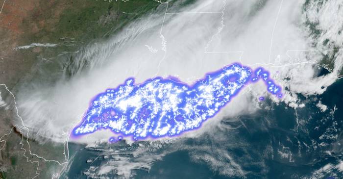 Fulgerul de 768 de kilometri lungime, un record meteorologic absolut