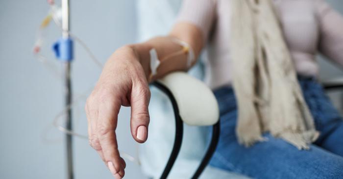 Tratamentul mai puțin invaziv ar putea ajuta unii pacienți care suferă de cancer