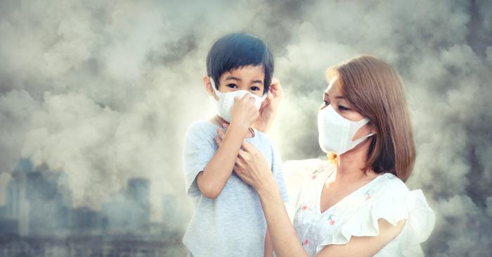Aproape 2.000 de copii mor în fiecare zi din cauza poluării aerului, potrivit unui raport