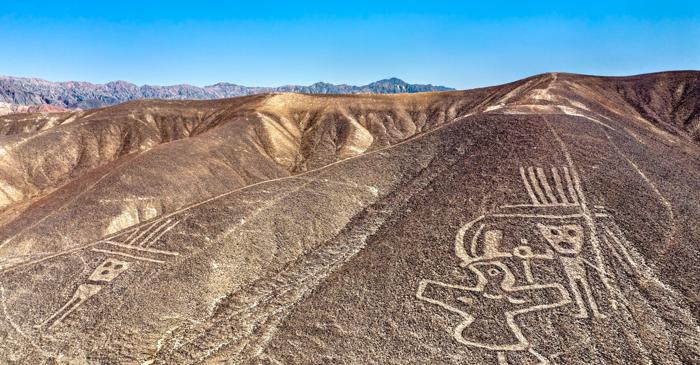 Inteligența artificială dezvăluie sute de noi geoglife misterioase în deșertul Nazca
