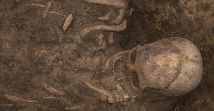 Arheologii descoperă înmormântări bizare ale presupușilor vampiri în Europa medievală