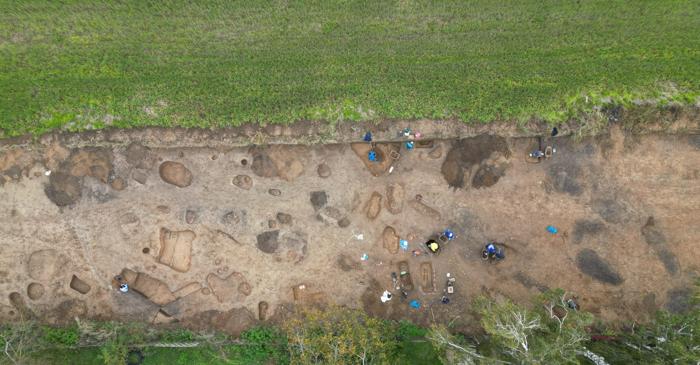 Arheologii au descoperit un vast cimitir celtic cu morminte de incinerație în Moravia