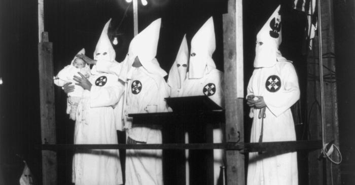 Cât de activă este organizația Ku Klux Klan în România?