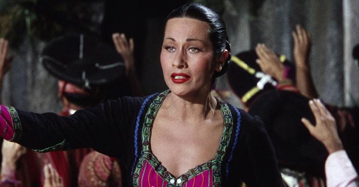Câte octave putea să cânte Yma Sumac, diva incașă de la Hollywood?