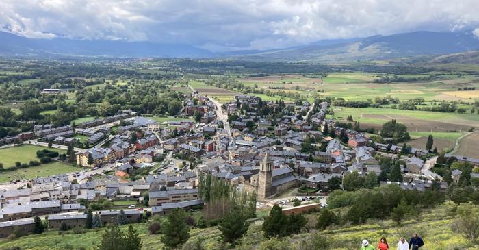 Llívia, orașul spaniol izolat în inima Franței, supraviețuiește de peste 360 de ani