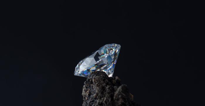 Cum perforau triburile antice pietrele prețioase cu diamante?