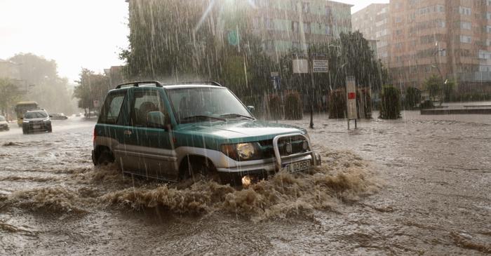 Ce trebuie să faci când apele crescute îți amenință locuința