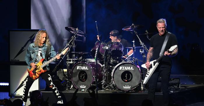 Cum a sfidat Metallica timpul și topurile muzicale?