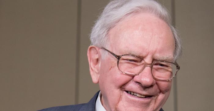 Cinci cărți recomandate de Warren Buffett care îți pot schimba radical viața