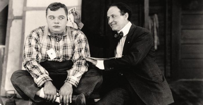 Harry Houdini a devenit cel mai mare sceptic al lumii după ce a fost înșelat de mediumi
