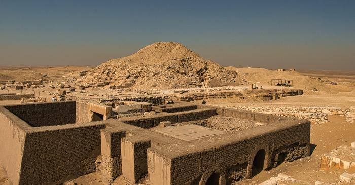O statuie funerară fără egal descoperită la Saqqara redefinește arta egipteană a Vechiului Regat