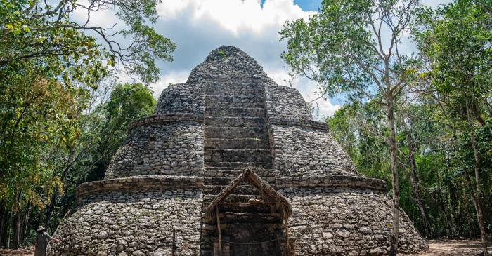 Un monument din Cobá dezvăluie o regină mayașă puternică din secolul al VI-lea