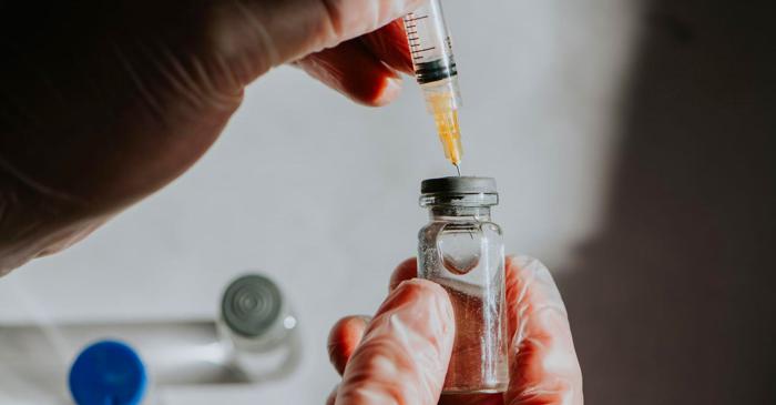 Un tratament preventiv împotriva HIV administrat la două luni primește undă verde în Anglia