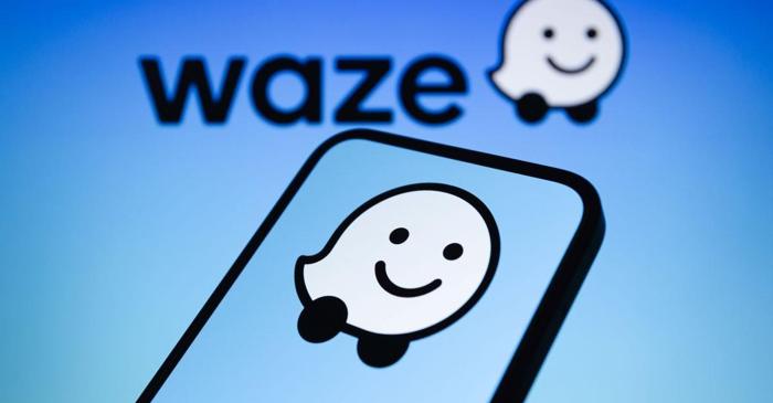 Waze transformă telefonul într-un detector de radar legal prin raportările utilizatorilor