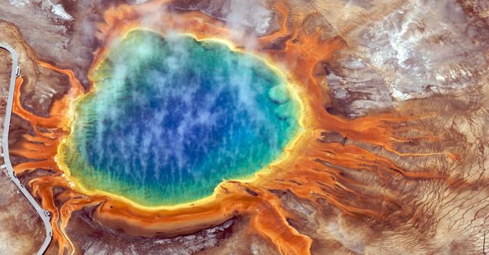 Micile cutremure din Yellowstone alimentează un vast ecosistem subteran