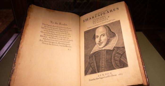 Un nou film rescrie povestea soției lui Shakespeare și tragedia din spatele piesei Hamlet
