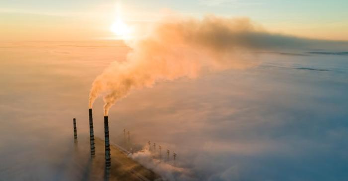 Particulele de poluare PM2,5 cresc riscul de boală Alzheimer prin mecanisme directe asupra creierului