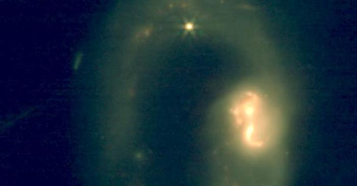 Telescopul James Webb a descoperit molecule organice în nucleul unei galaxii îndepărtate