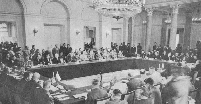 Un tratat semnat la Moscova în 1948 a anulat independența politicii externe a României