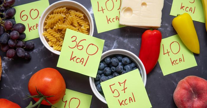 Ora mesei și viteza cu care mâncăm contează mai mult decât numărul caloriilor
