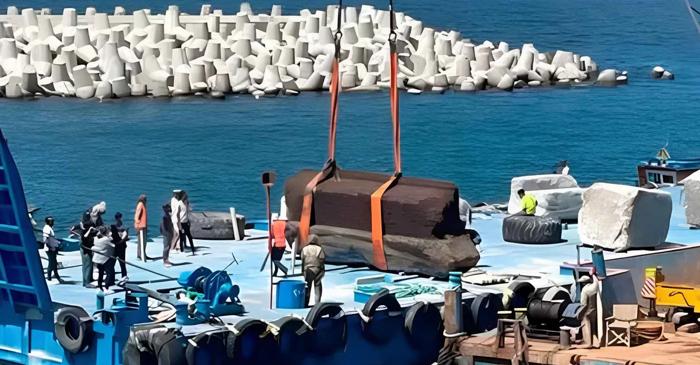 22 de blocuri de piatră, fiecare cât o casă, au fost recuperate din Marea Mediterană